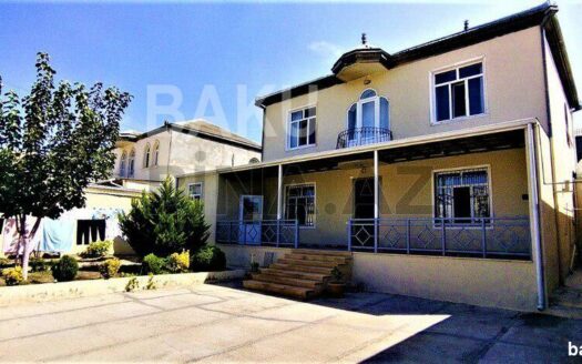 5 Room House / Villa for Sale in Baku