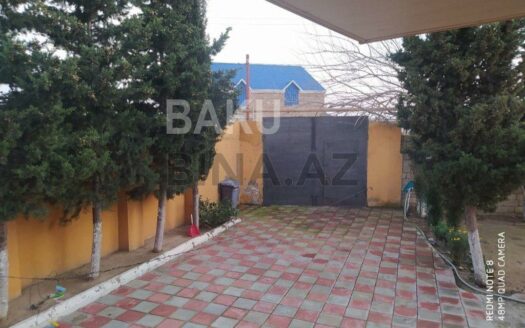 3 Room House / Villa for Sale in Baku