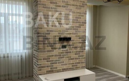3 Room Old Apartment for Sale in Baku