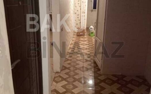 2 Rooms Old Apartment for Sale in Baku