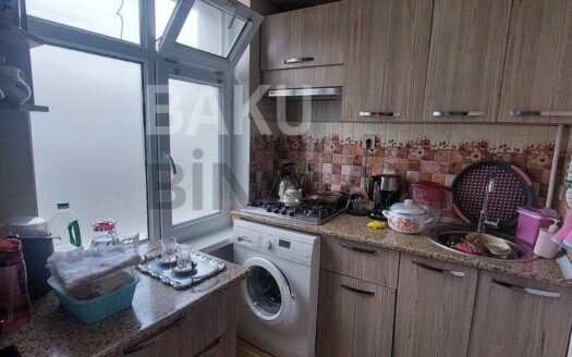 2 Rooms Old Apartment for Sale in Sumgait