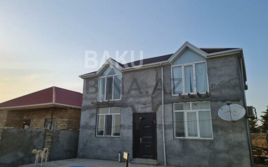 5 Room House / Villa for Sale in Baku