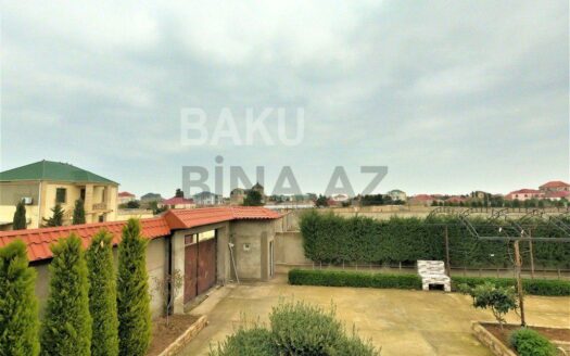 5 Room House / Villa for Sale in Baku