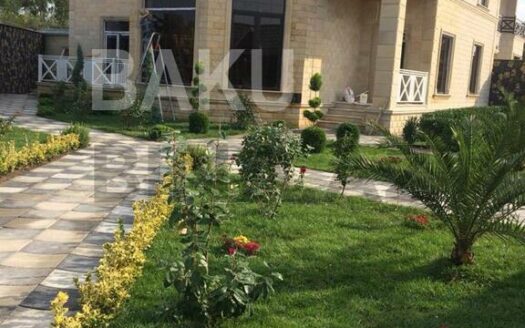 5 Room House / Villa for Sale in Baku