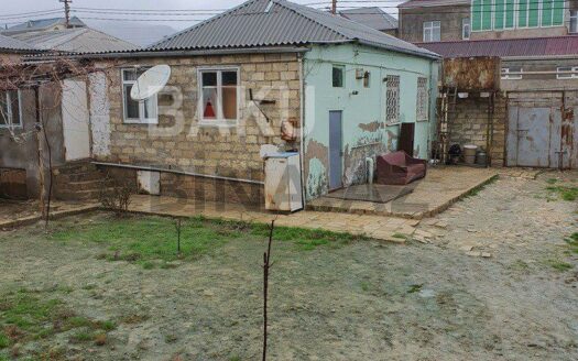 4 Room House / Villa for Sale in Baku