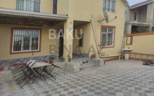 5 Room House / Villa for Sale in Baku