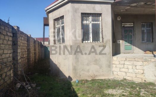 4 Room House / Villa for Sale in Baku