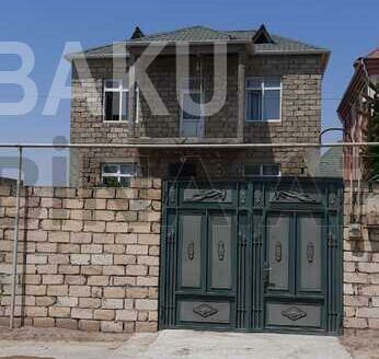 9 Room House / Villa for Sale in Baku