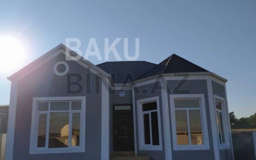 3 Room House / Villa for Sale in Baku