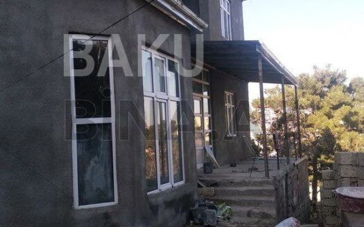 5 Room House / Villa for Sale in Baku