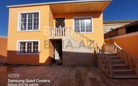 3 Room House / Villa for Sale in Baku