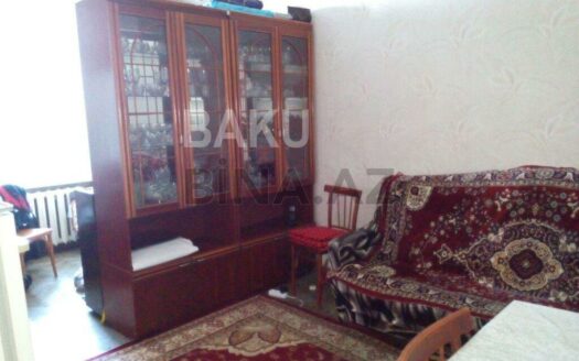 1 Room Old Apartment for Sale in Baku