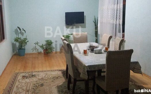 4 Room House / Villa for Sale in Baku