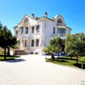9 Room House / Villa for Sale in Baku
