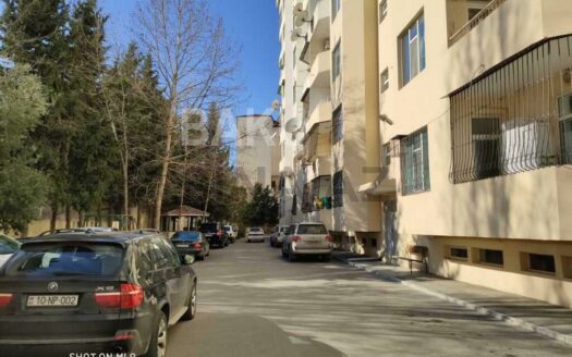 4 Room New Apartment for Sale in Baku