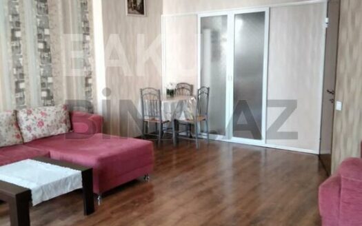2 Rooms Old Apartment for Sale in Baku