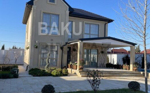 5 Room House / Villa for Sale in Baku