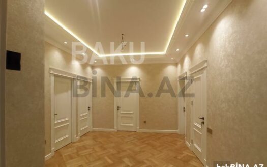 4 Room New Apartment for Sale in Baku