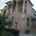 6 Room House / Villa for Sale in Baku