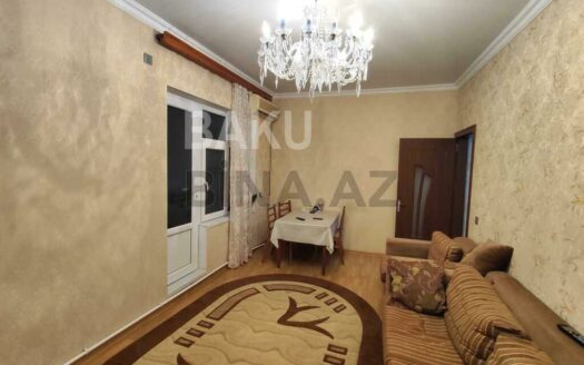 2 Rooms Old Apartment for Sale in Baku