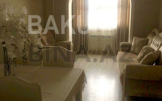 2 Rooms Old Apartment for Sale in Baku