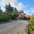 12-Room House / Villa for Sale in Baku