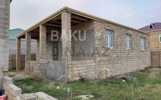 4 Room House / Villa for Sale in Baku