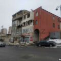 3 Room Old Apartment for Sale in Baku