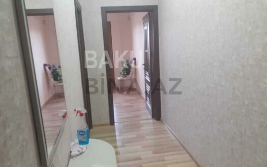 2 Rooms Old Apartment for Sale in Baku