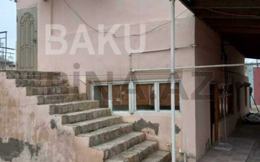 6 Room House / Villa for Sale in Baku