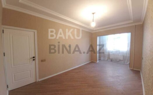 2 Rooms Old Apartment for Sale in Baku