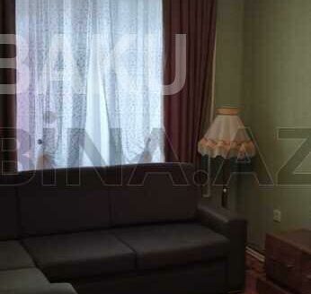 1 Room Old Apartment for Sale in Baku