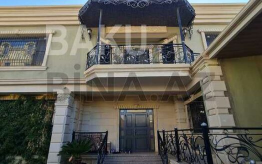 6 Room House / Villa for Sale in Baku