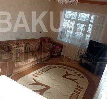 2 Rooms Old Apartment for Sale in Baku