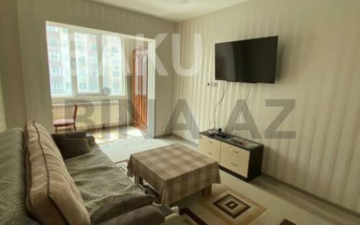 2 Rooms Old Apartment for Sale in Baku