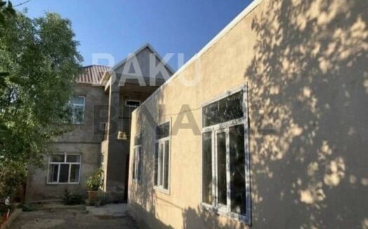 5 Room House / Villa for Sale in Baku