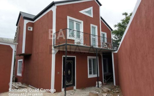 5 Room House / Villa for Sale in Baku