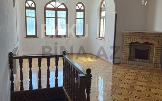 5 Room House / Villa for Sale in Baku