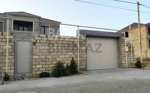 6 Room House / Villa for Sale in Baku