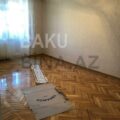 2 Rooms Old Apartment for Sale in Baku