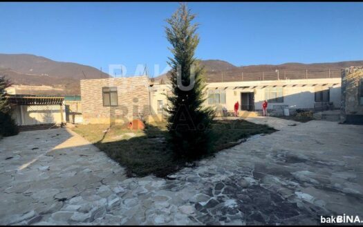 10 Room House / Villa for Sale in Shamakhi