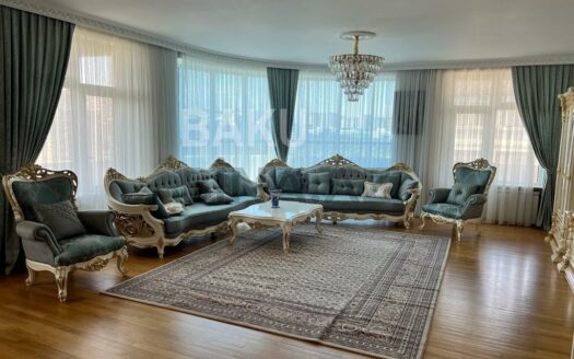 8 Room New Apartment for Sale in Baku