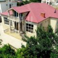 10 Room House / Villa for Sale in Baku