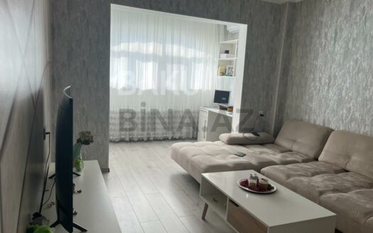 2 Rooms Old Apartment for Sale in Baku