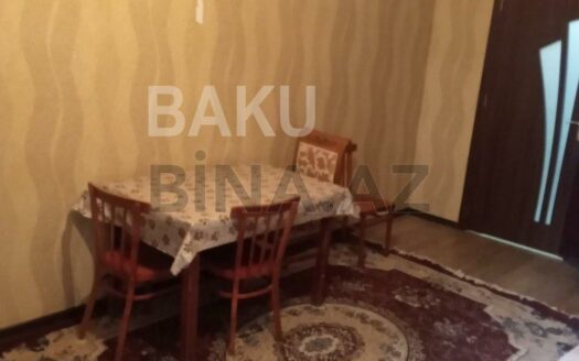 1 Room Old Apartment for Sale in Baku