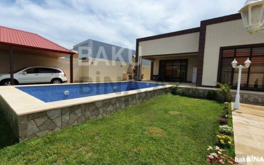 5 Room House / Villa for Sale in Baku