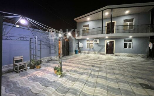 5 Room House / Villa for Sale in Baku