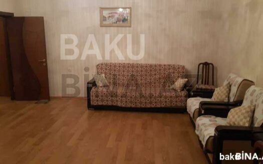 2 Rooms Old Apartment for Sale in Baku