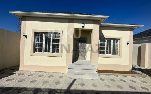 3 Room House / Villa for Sale in Baku