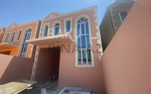 4 Room House / Villa for Sale in Baku